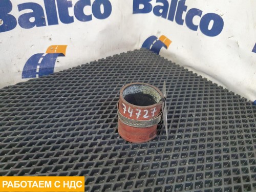 Патрубок рециркуляции