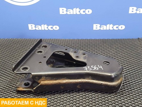 Кронштейн кабины