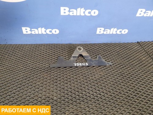 Кронштейн глушителя